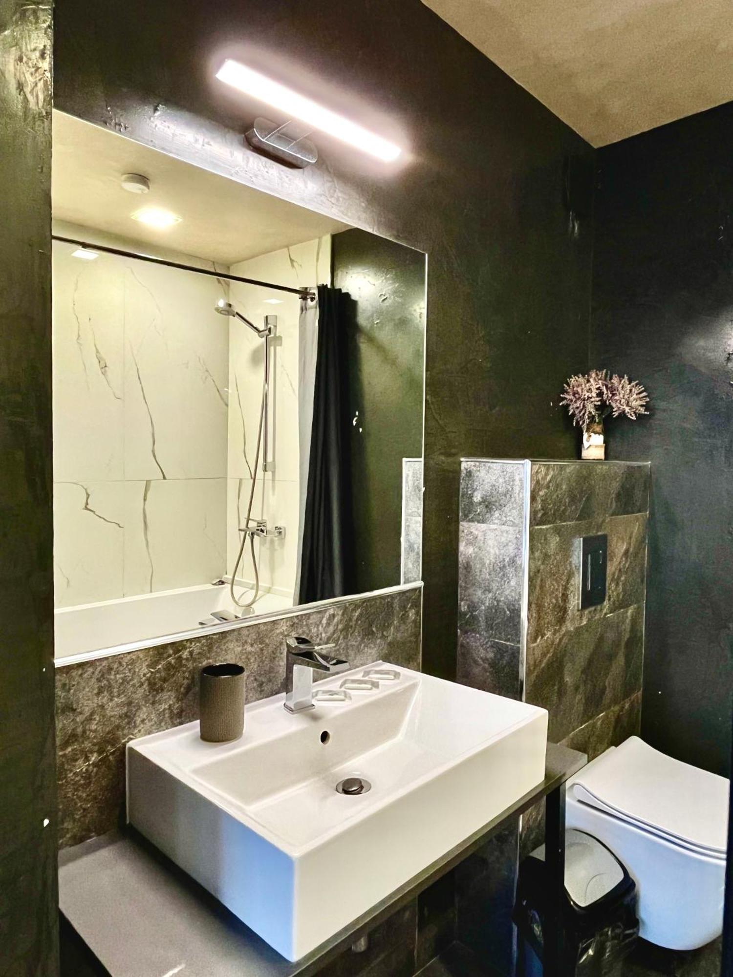 Damyanov House Hotell Kazanlŭk Exteriör bild